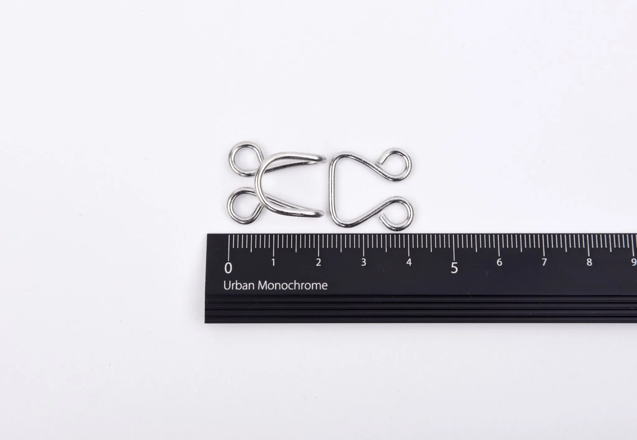 Hooks & Eyes - Steel (Big) - 4 Pack